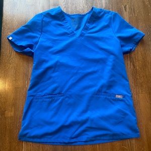Figs Casma 3 Pocket Scrub Top